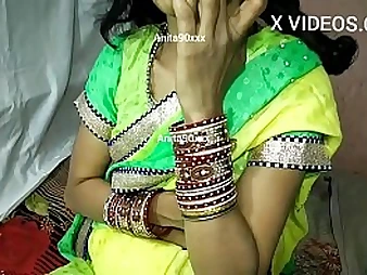 Indian Desi pummel-out vid in Indian saree rip up