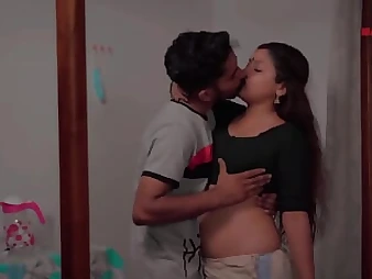 MALLU's Adorable Adult Video: Big Tits Indian MILF Gets Pounded Hard in HD