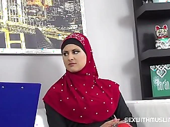 See this COUGAR patron tempt a hijab-dressed in arabic honey for a hard-core fellatio