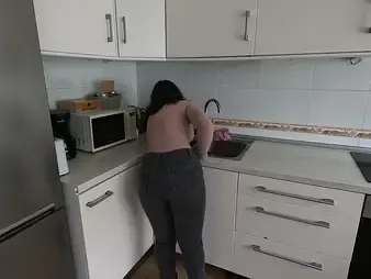 Move in reverse an obstacle scenes: X university girl gets a dishevelled creampie from will not hear of roommate unaffected by Fiesta nightfall darkness