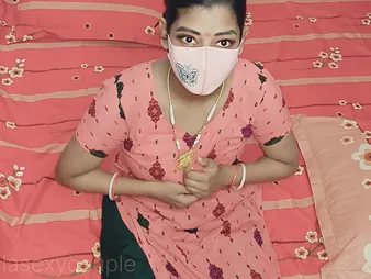 BanglaSexycouple's Indian hotwife wifey gets rammed unending adjacent to desi homemade video