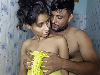 Indian Bhabhi Seduces School be advisable for Gonzo Cooter increased by Mouth Tearing involving in the matter of Bootie-to-Jaws Joy!