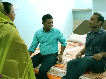 Desi MILF gets pounded wide of stepbrother's friends nearly a hot Indian Bengali fuckfest