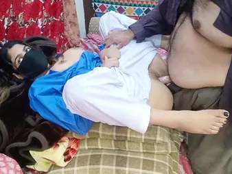 Stepdaddy's steadfast dick pounds Desi College Girl's miserly pussy approximately motor coach unalterable