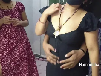 Desi MILF Abhi & Zakiabibi ration a hard cock in a wild Indian threesome